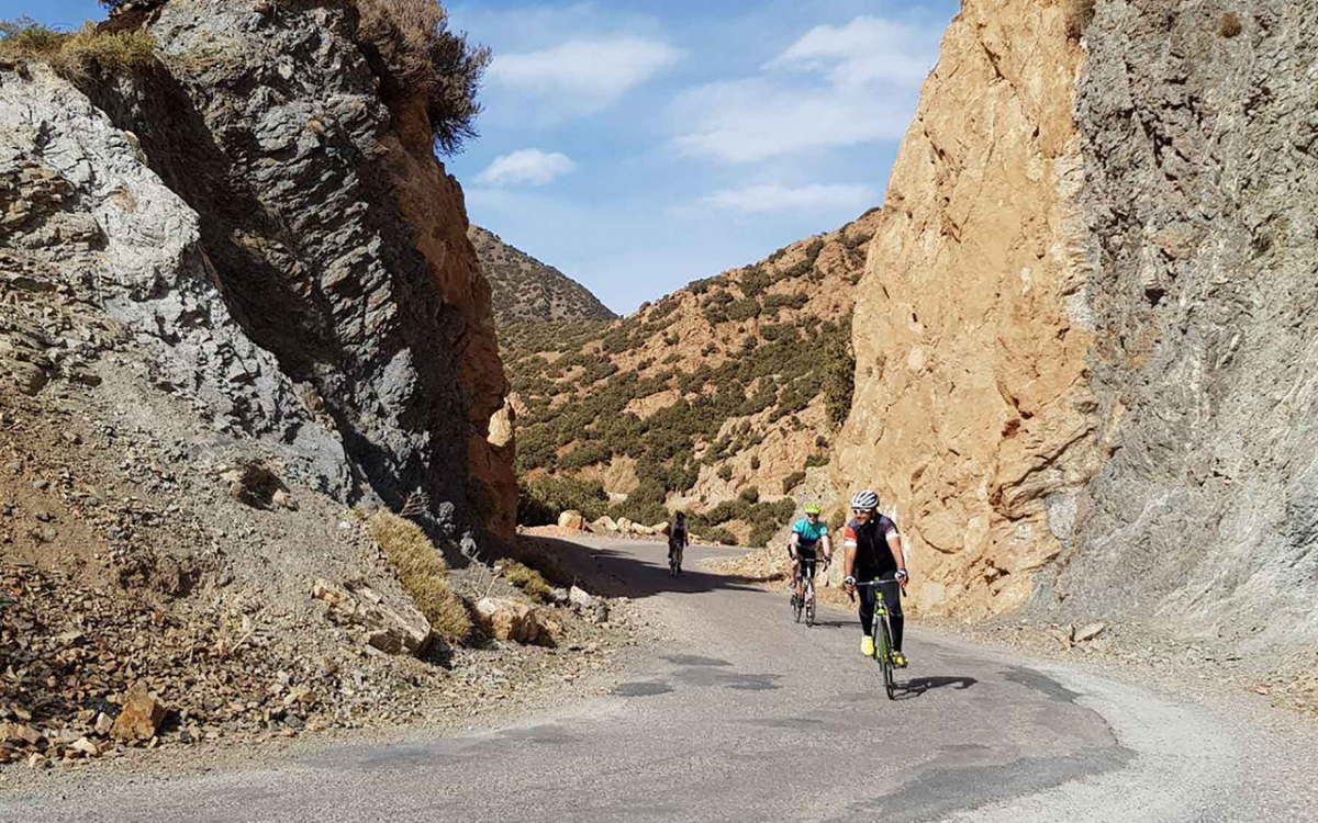 3 días combinados Toubkal trekking y la bicicleta de montaña en el Alto Atlas de Marruecos